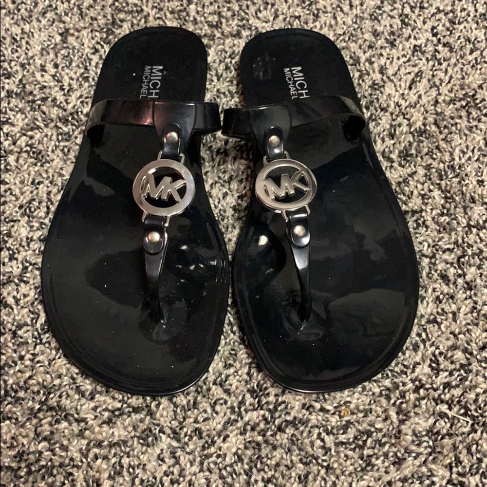 MICHAEL KORS flip flops